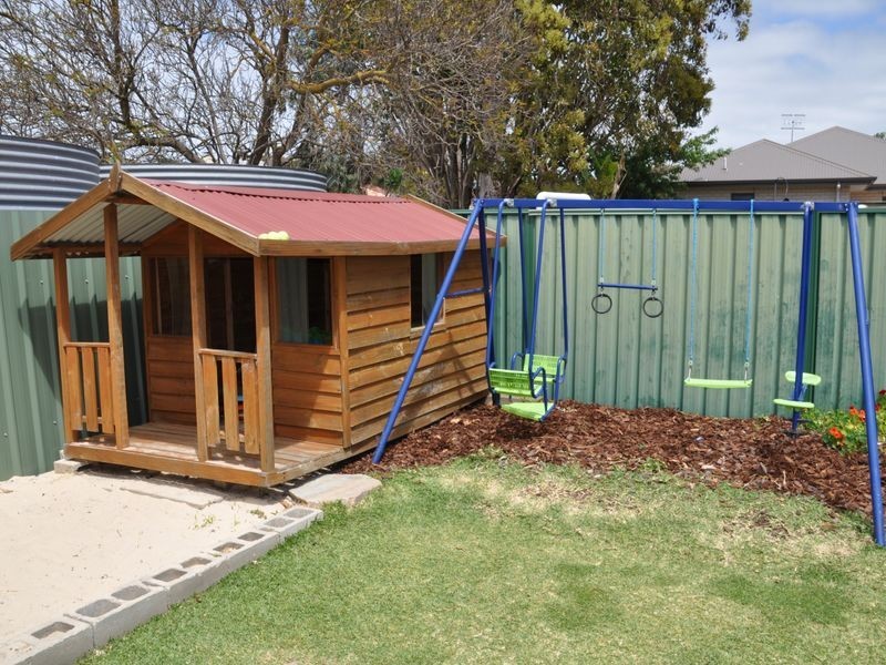 14 Leworthy Street, Victor Harbor SA 5211