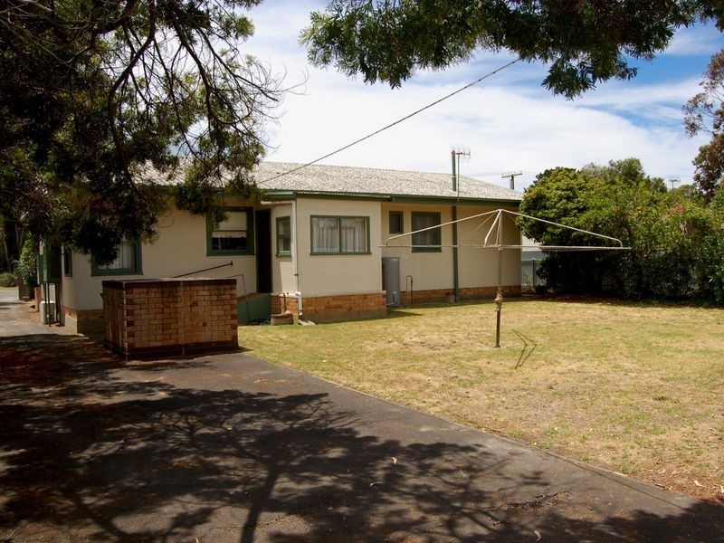 5 Ellis Avenue, Encounter Bay SA 5211