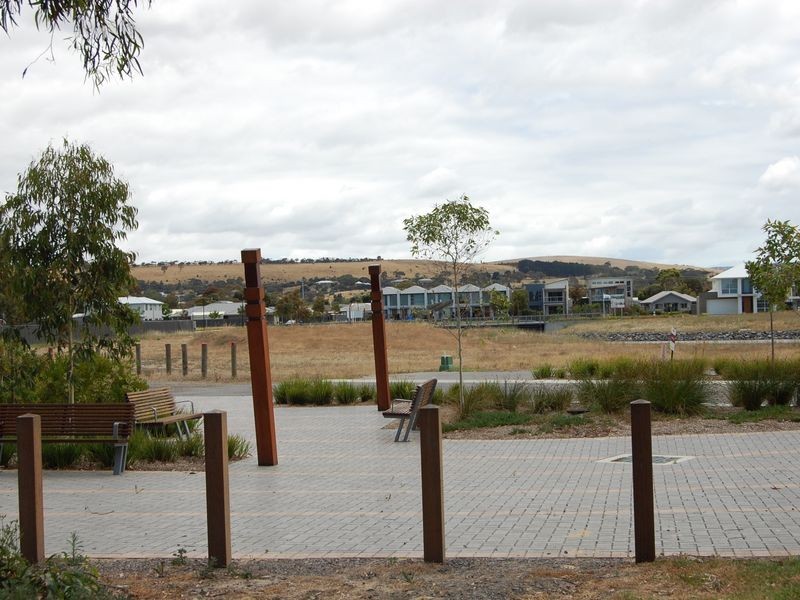 5 Ellis Avenue, Encounter Bay SA 5211