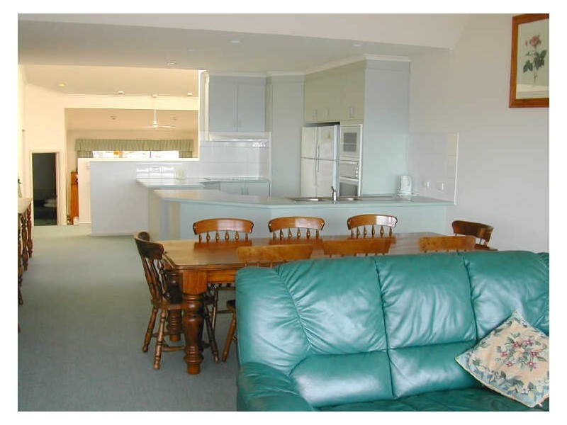 10a Basham Parade, Port Elliot SA 5212