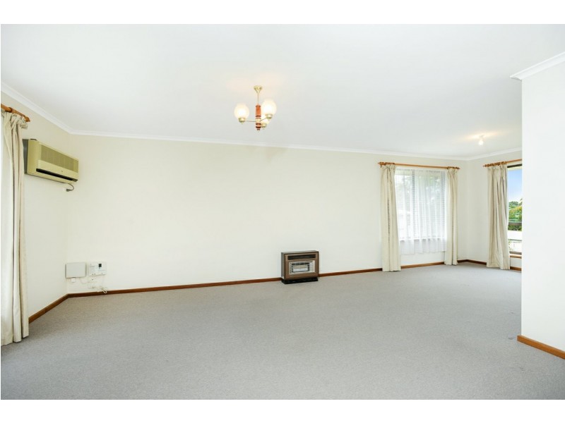 27 Norfolk Avenue, Victor Harbor SA 5211