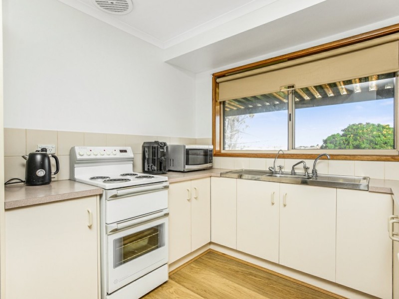 9 Crosby Court, Encounter Bay SA 5211