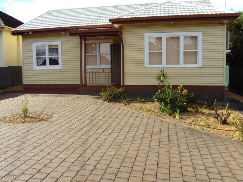 56 Hill Street, Victor Harbor SA 5211
