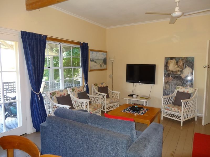 51 Gum Avenue, Victor Harbor SA 5211