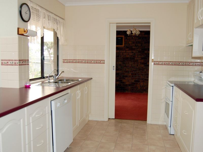 28 Norfolk Avenue, Victor Harbor SA 5211