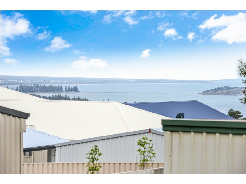 18 Mayflower Court, Encounter Bay SA 5211