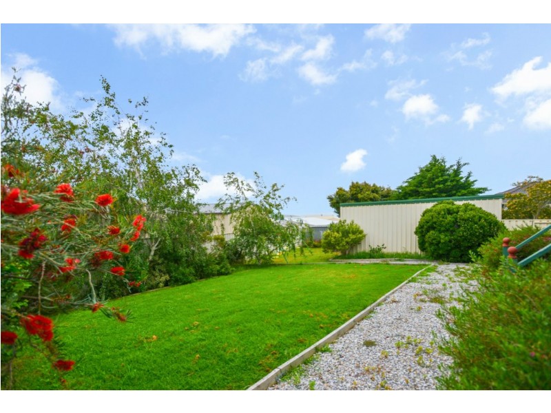 18 Mayflower Court, Encounter Bay SA 5211