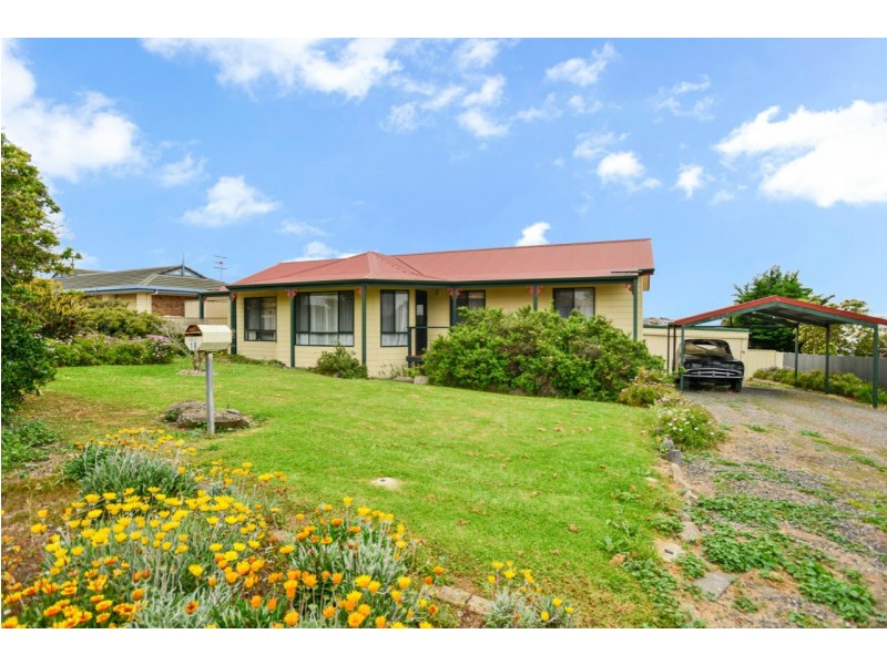 18 Mayflower Court, Encounter Bay SA 5211