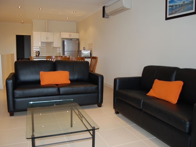 2/141 Hindmarsh Road, Victor Harbor SA 5211