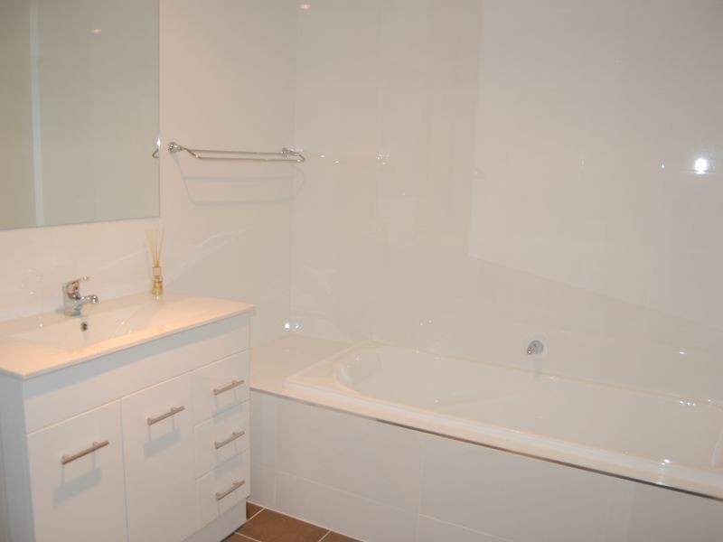 2/141 Hindmarsh Road, Victor Harbor SA 5211