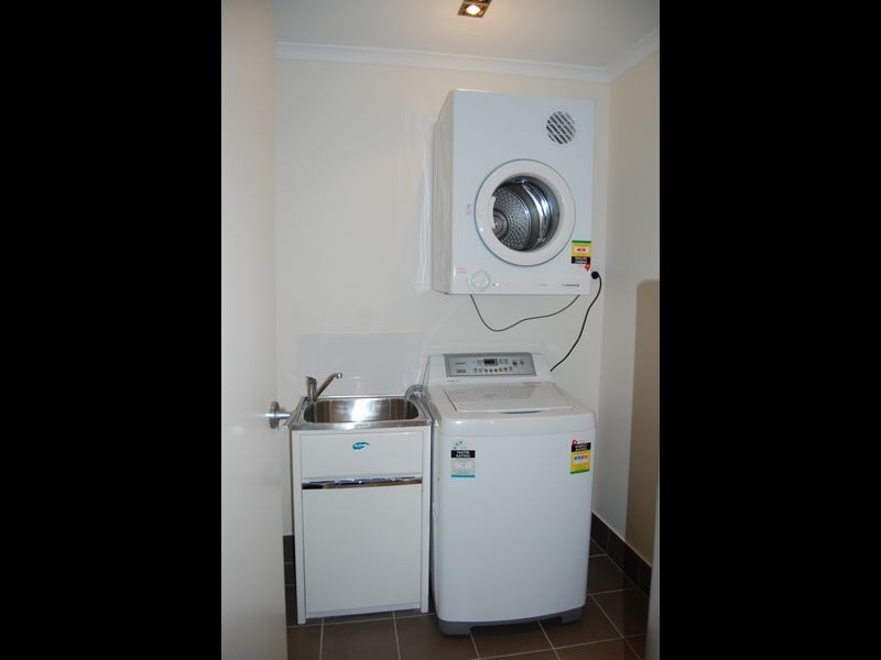 2/141 Hindmarsh Road, Victor Harbor SA 5211