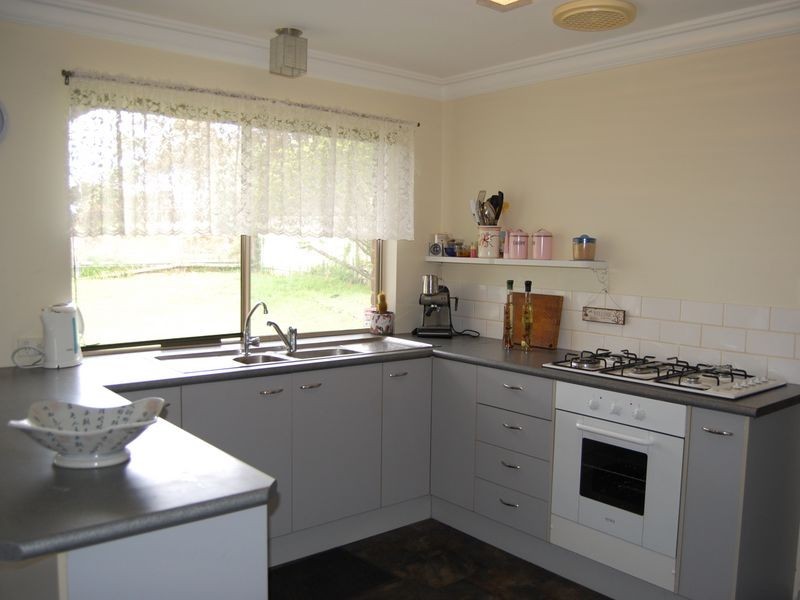 1 Oxford Street, Port Elliot SA 5212