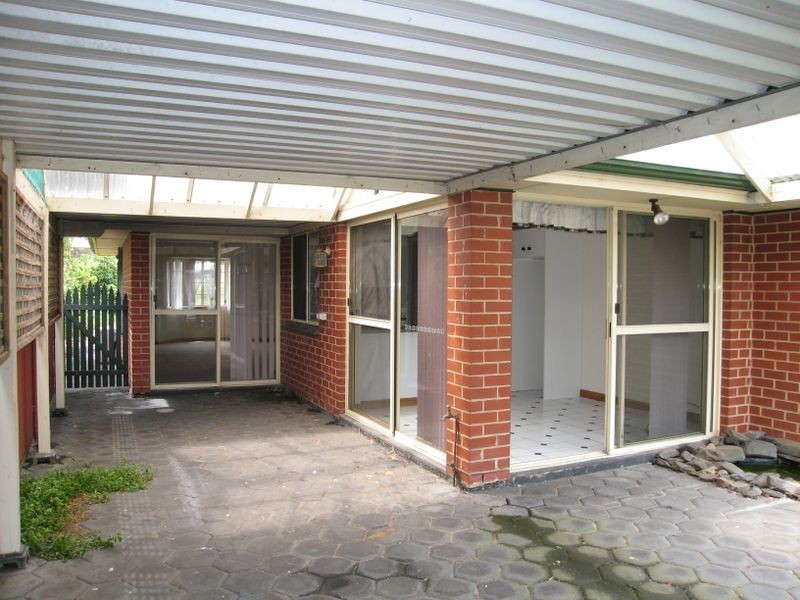 7 Keithalan Avenue, Victor Harbor SA 5211
