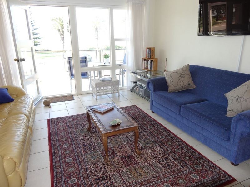 8/22 Esplanade, Victor Harbor SA 5211