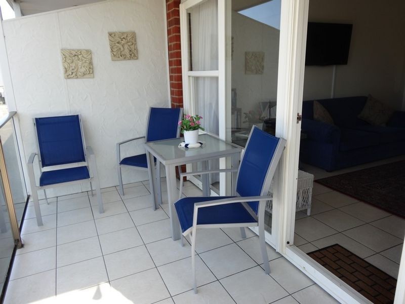 8/22 Esplanade, Victor Harbor SA 5211