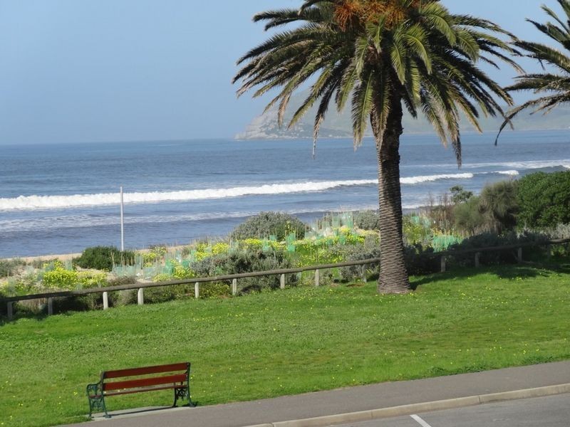 8/22 Esplanade, Victor Harbor SA 5211