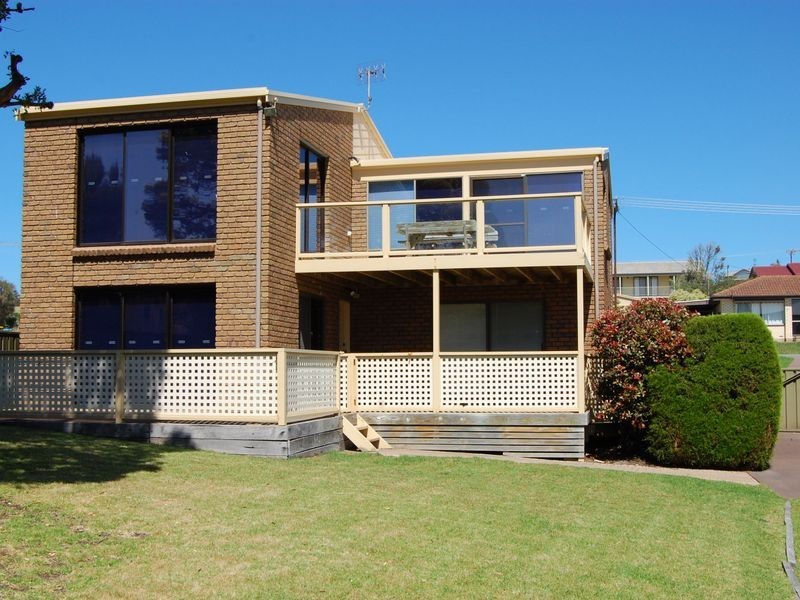 22 Passatt Street, Encounter Bay SA 5211