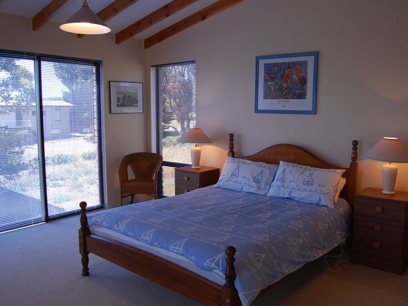 22 Passatt Street, Encounter Bay SA 5211