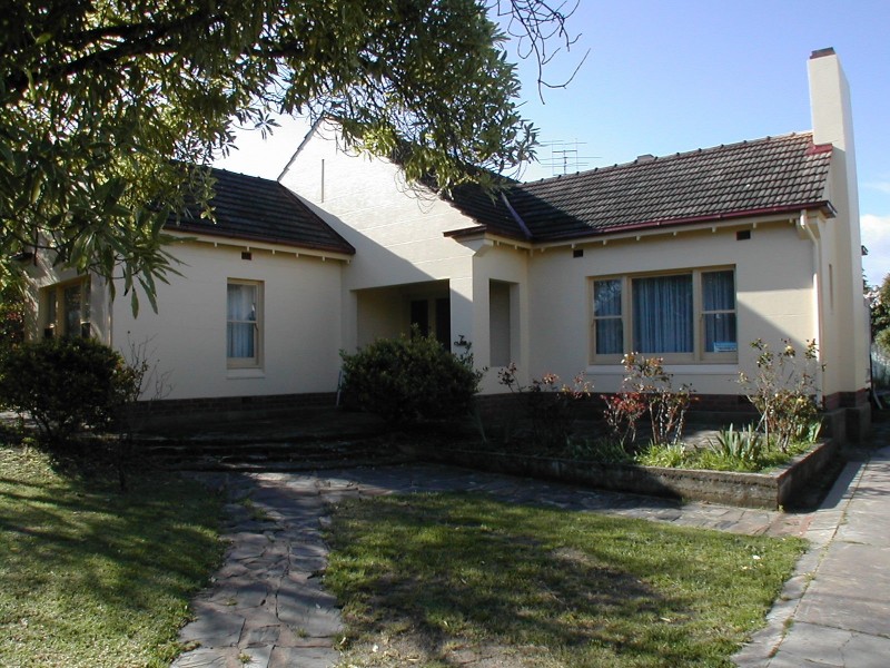 10 Renown Avenue, Victor Harbor SA 5211