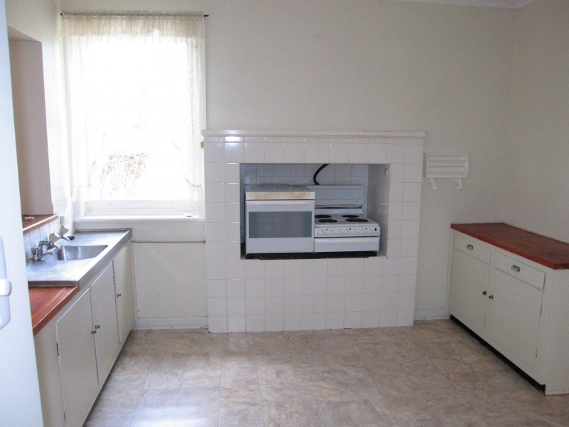 10 Renown Avenue, Victor Harbor SA 5211