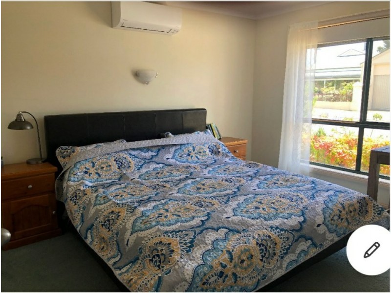 44 Newland Street, Victor Harbor SA 5211