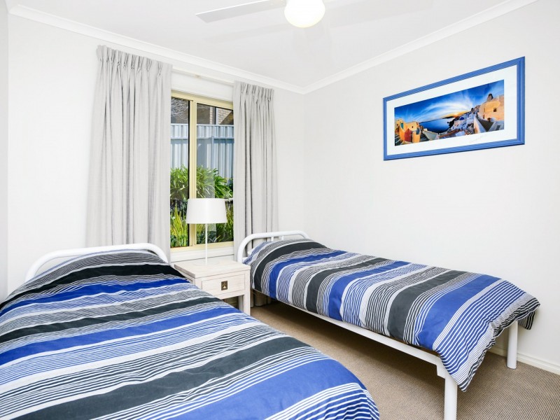 16 Cygnet Crt, Encounter Bay SA 5211