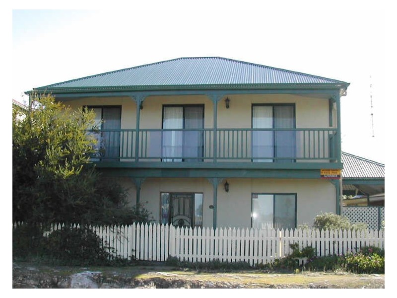 2a The Strand, Port Elliot SA 5212