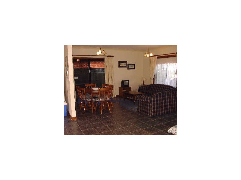 2a The Strand, Port Elliot SA 5212