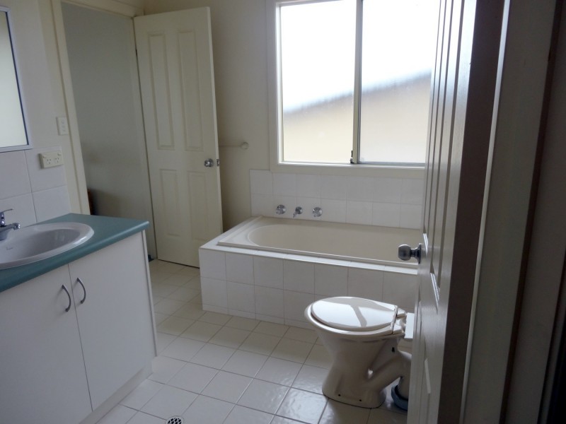 6 Pilot Crt, Encounter Bay SA 5211