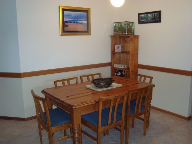 50 Pine Ave, Victor Harbor SA 5211