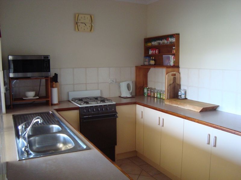 50 Pine Ave, Victor Harbor SA 5211