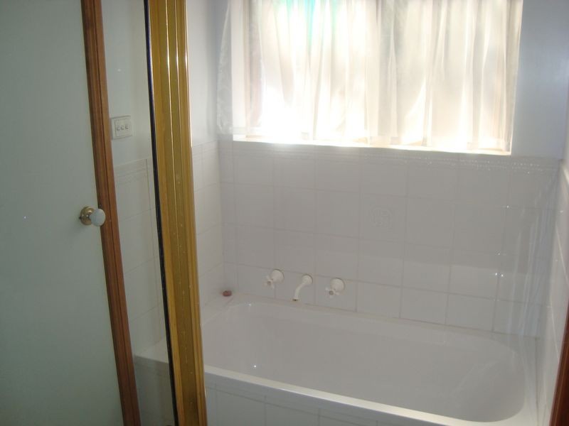 50 Pine Ave, Victor Harbor SA 5211