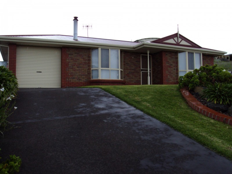 17 Blue Whale Court, Encounter Bay SA 5211