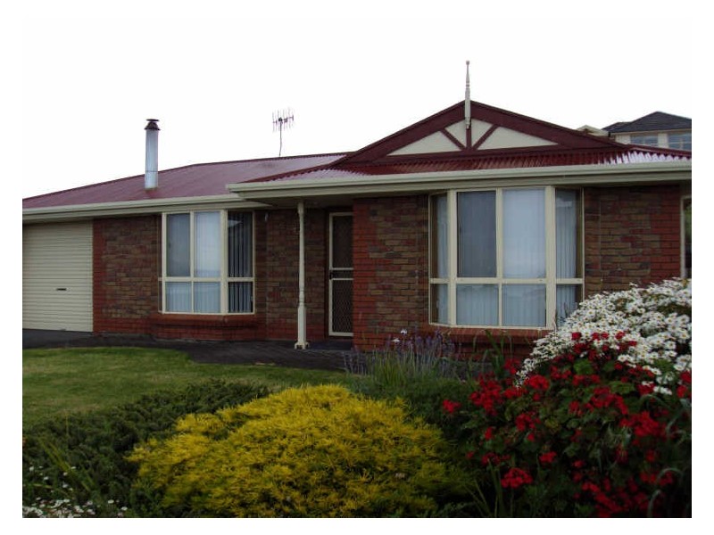 17 Blue Whale Court, Encounter Bay SA 5211