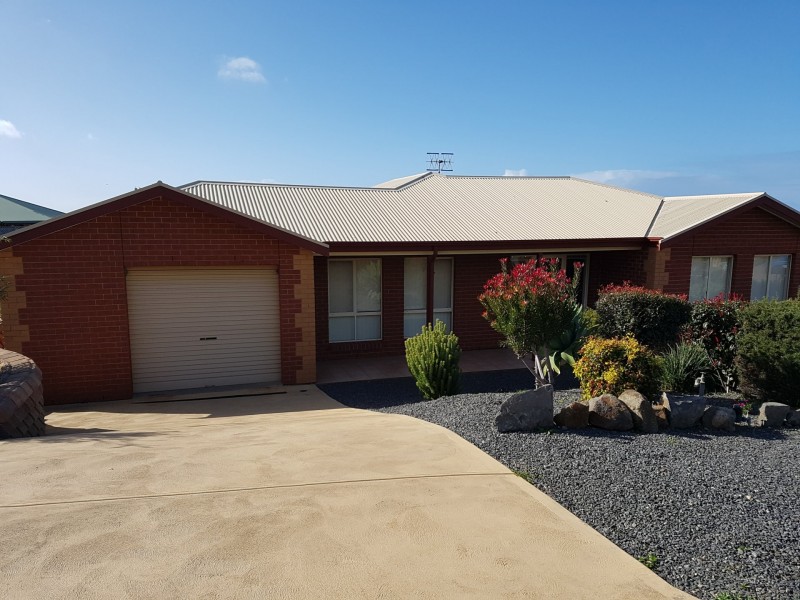 4 Orca Place, Encounter Bay SA 5211