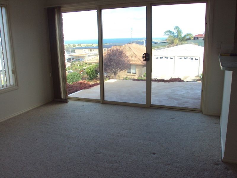 4 Orca Place, Encounter Bay SA 5211