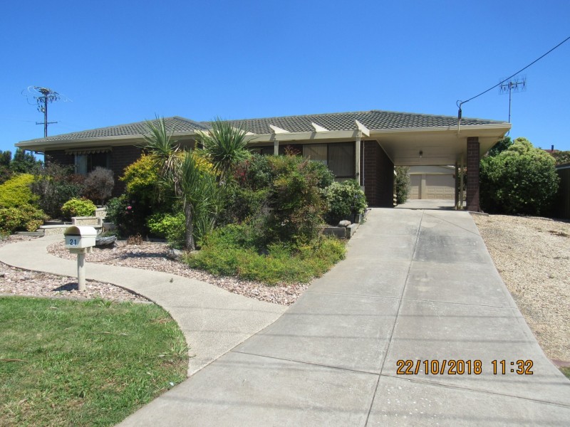 21 Passatt Street, Encounter Bay SA 5211