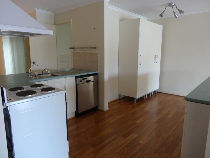 60 Lakeside Circuit, Encounter Bay SA 5211