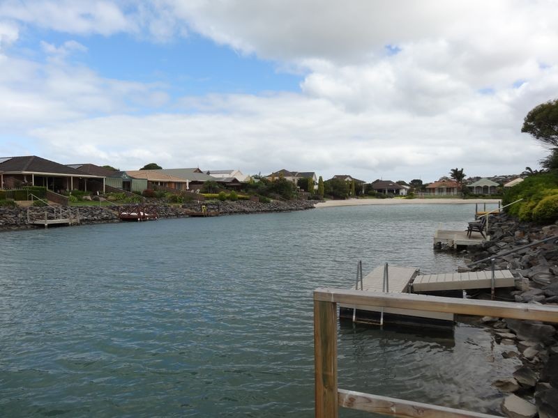 60 Lakeside Circuit, Encounter Bay SA 5211