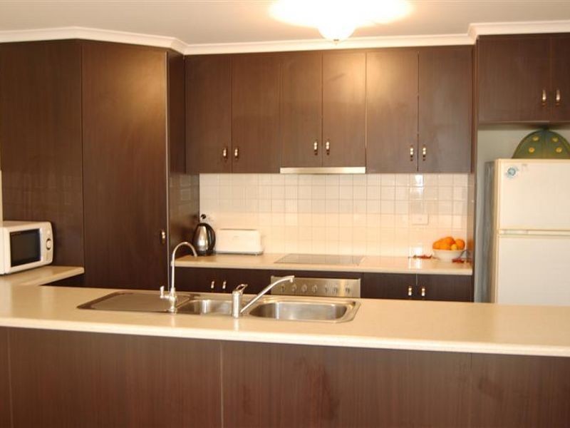 2 Acraman Street, Victor Harbor SA 5211