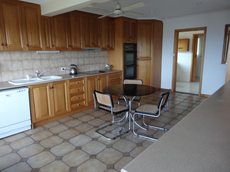 6 Passatt Street, Encounter Bay SA 5211