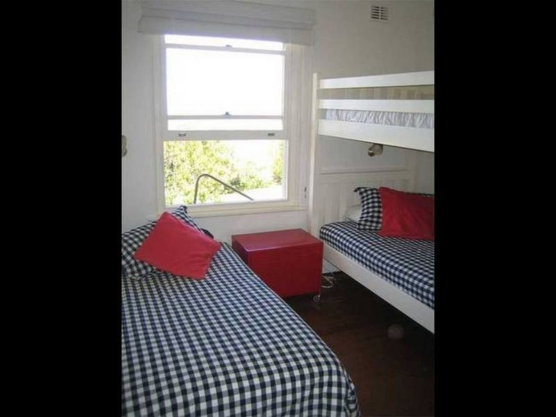 7 Hart Ave, Encounter Bay SA 5211