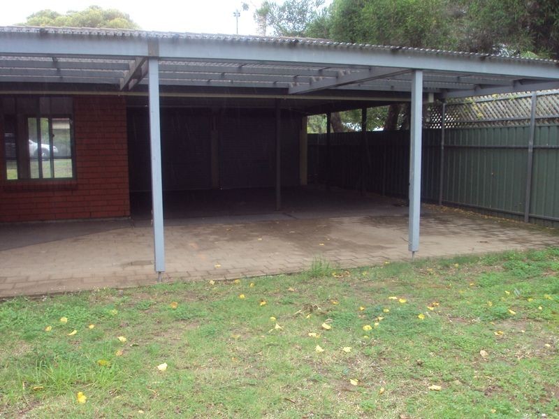 14 Bond Avenue, Victor Harbor SA 5211