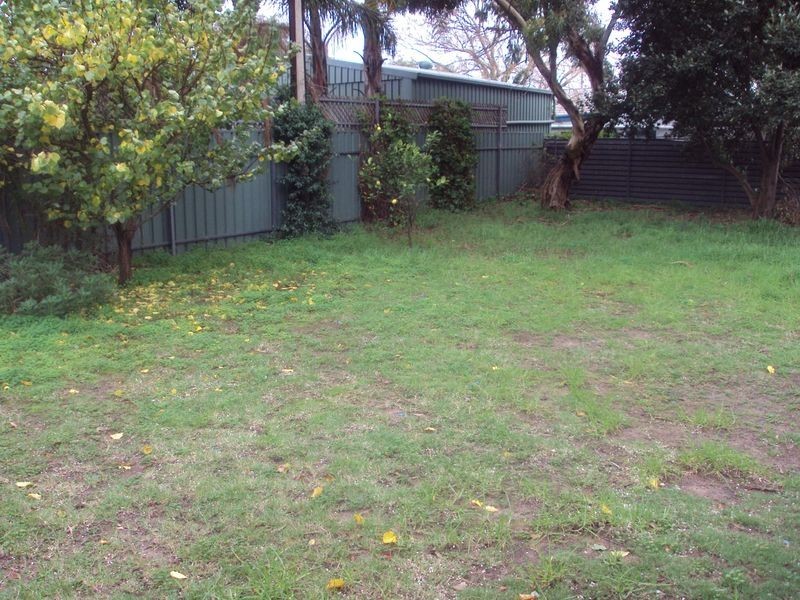 14 Bond Avenue, Victor Harbor SA 5211