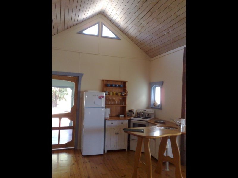 6 Wood Street, Encounter Bay SA 5211