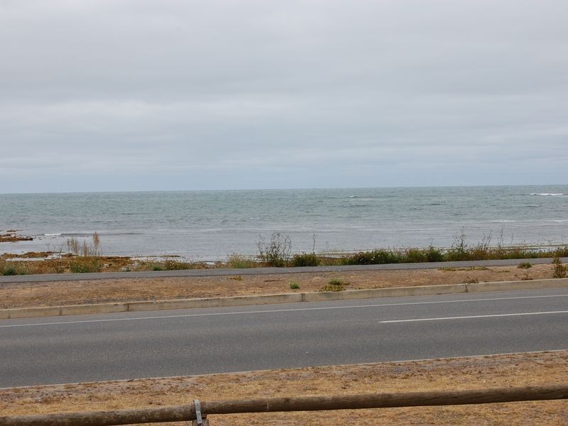 35 Franklin Pde, Encounter Bay SA 5211