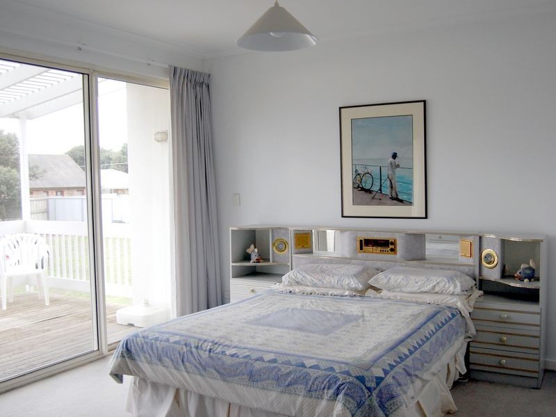 9 Franklin Pde, Encounter Bay SA 5211