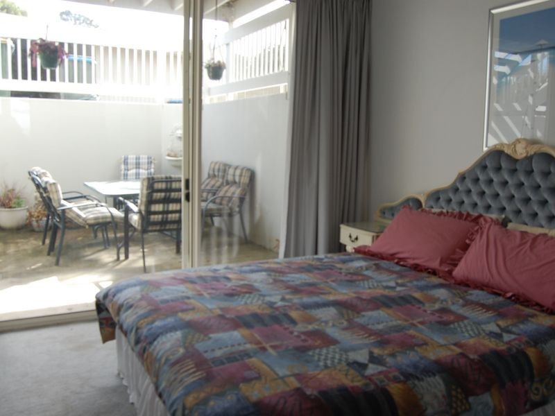 9 Franklin Pde, Encounter Bay SA 5211