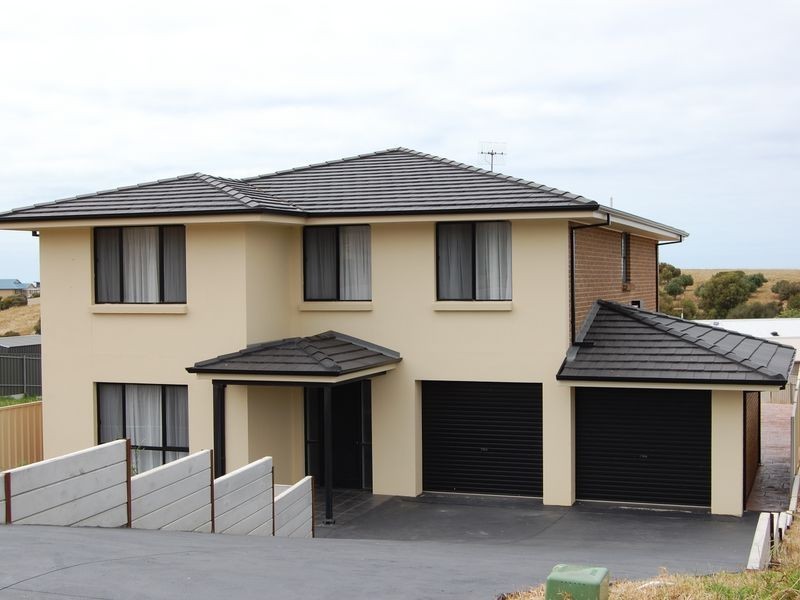 6 Fluke Crt, Encounter Bay SA 5211