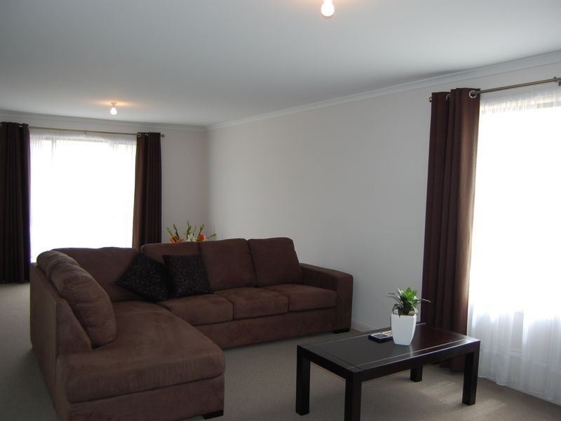 6 Fluke Crt, Encounter Bay SA 5211